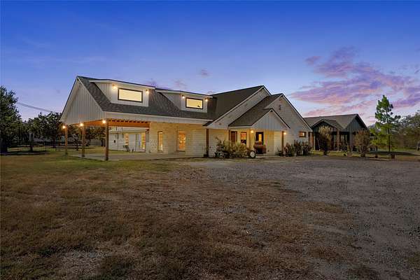 5 Acres of Land with Home for Sale in Waco, Texas