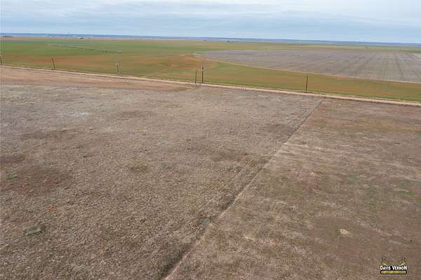 40 Acres of Agricultural & Residential Land for Sale in Munday, Texas