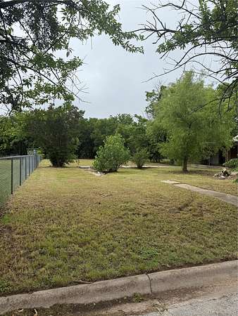 0.8 Acres of Residential Land for Sale in Bowie, Texas
