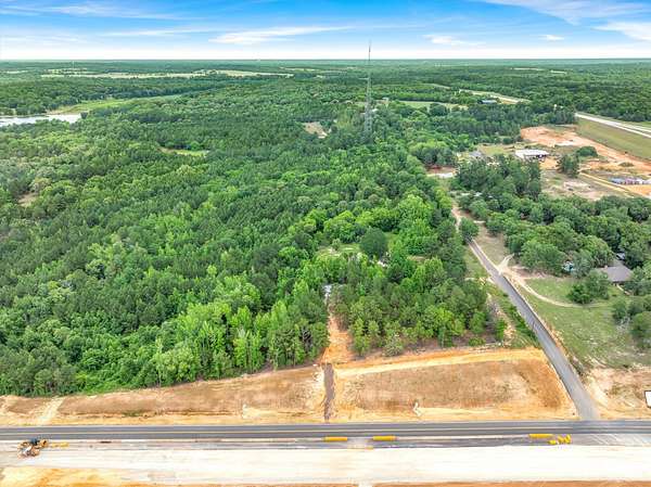 6.64 Acres of Commercial Land for Sale in Lindale, Texas