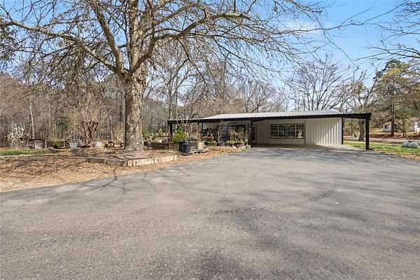 9 Acres of Land with Home for Sale in New Boston, Texas