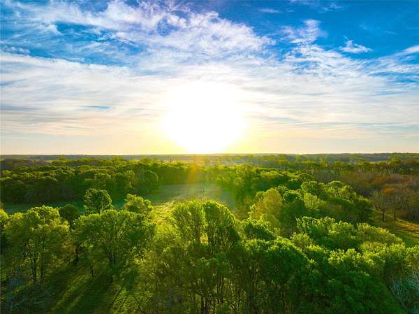 10 Acres of Recreational & Residential Land for Sale in Marquez, Texas
