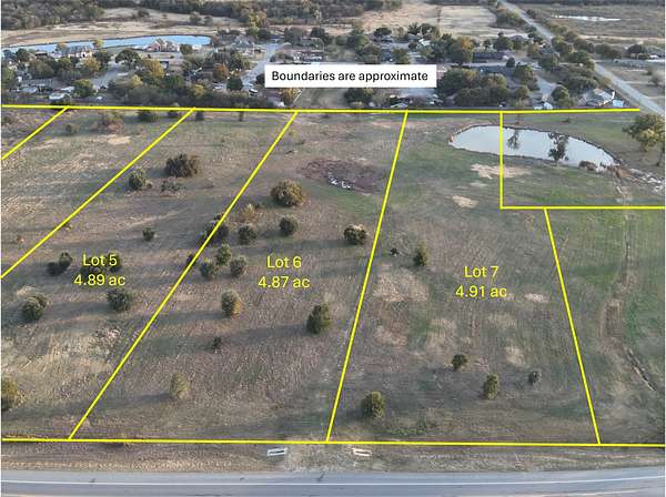 5 Acres of Residential Land for Sale in Henrietta, Texas