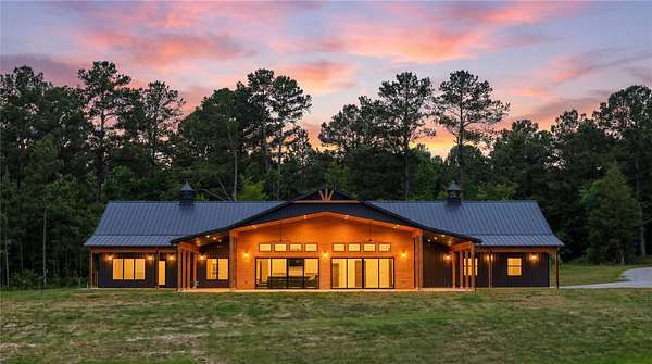 151 Acres of Land with Home for Sale in Rusk, Texas