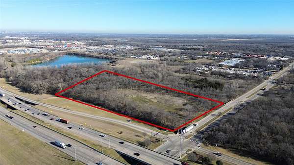 6.76 Acres of Commercial Land for Sale in Dallas, Texas