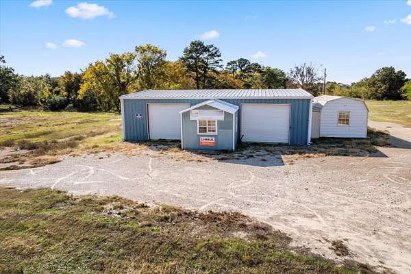 19.9 Acres of Commercial Land for Sale in Pittsburg, Texas