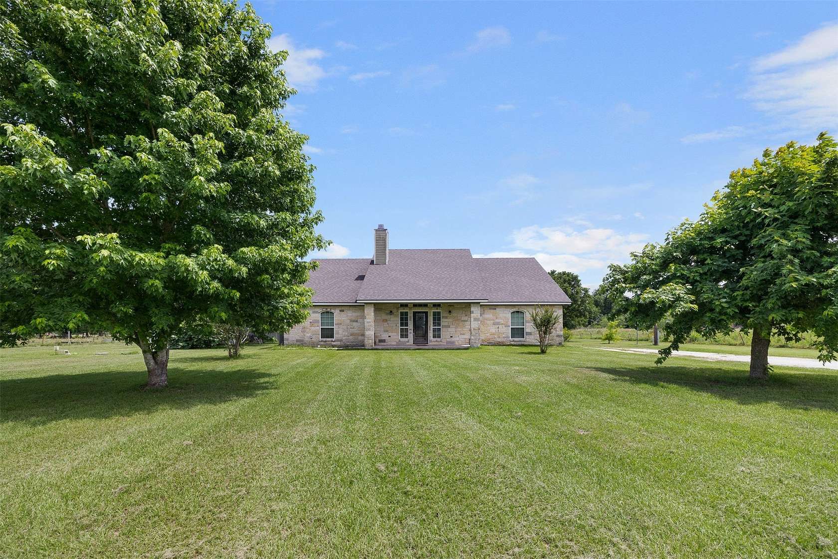 31.5 Acres of Land with Home for Sale in Groesbeck, Texas