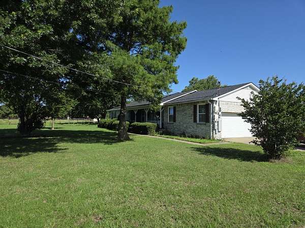 3.36 Acres of Land with Home for Sale in Whitesboro, Texas