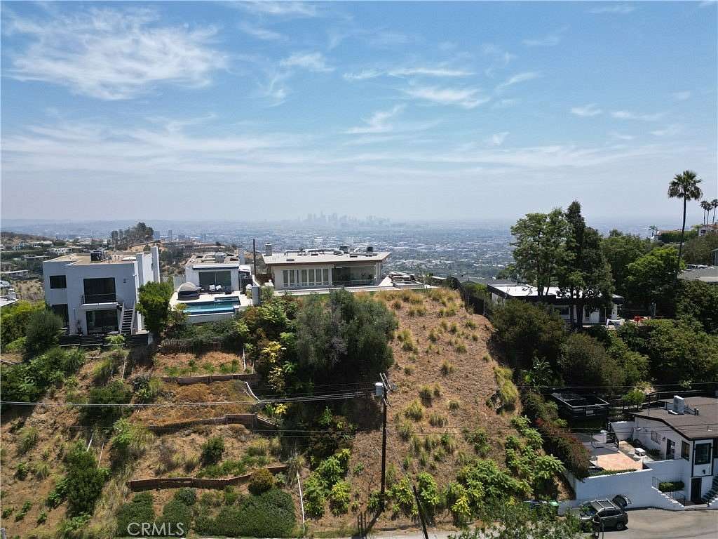 0.12 Acres of Land for Sale in Los Angeles, California