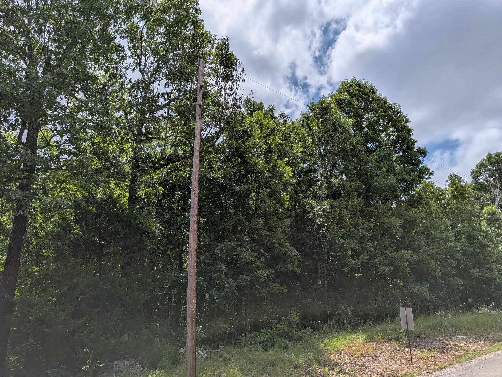 1 Acre of Residential Land for Sale in Ozark Acres, Arkansas