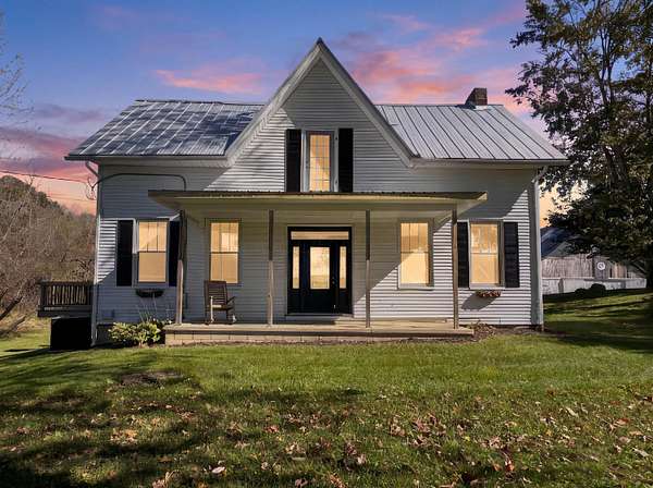 23 Acres of Land with Home for Sale in Mount Vernon, Ohio