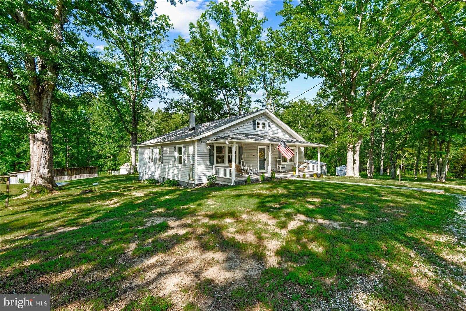 10.4 Acres of Recreational Land with Home for Sale in Goochland, Virginia