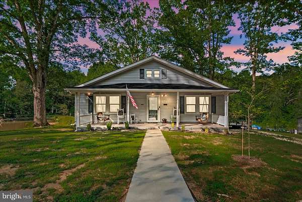 10.4 Acres of Recreational Land with Home for Sale in Goochland, Virginia