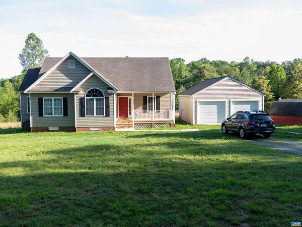 6.5 Acres of Land with Home for Sale in Scottsville, Virginia