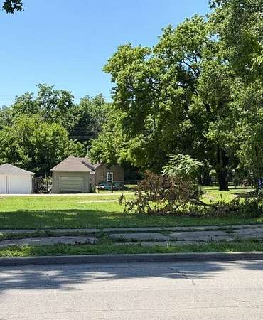 0.17 Acres of Land for Sale in Chanute, Kansas