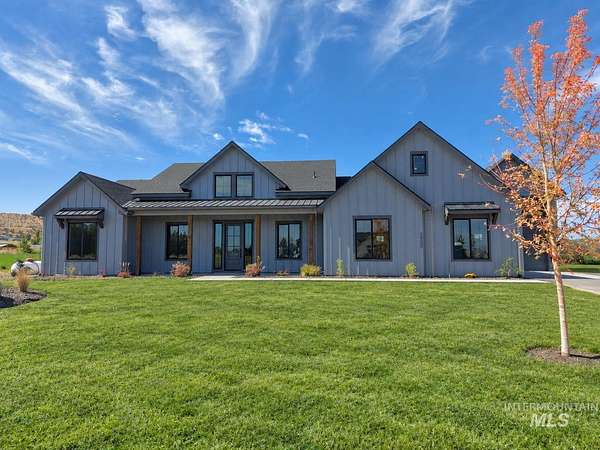 5 Acres of Land with Home for Sale in Emmett, Idaho
