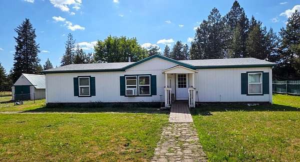5.54 Acres of Land with Home for Sale in Springdale, Washington