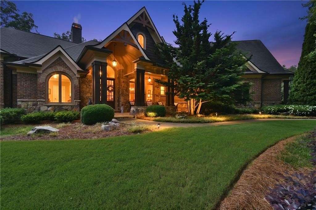 2.85 Acres of Land with Home for Sale in Flowery Branch, Georgia