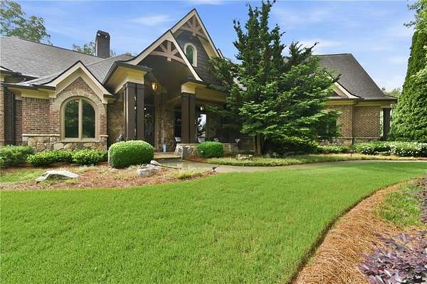 2.85 Acres of Land with Home for Sale in Flowery Branch, Georgia