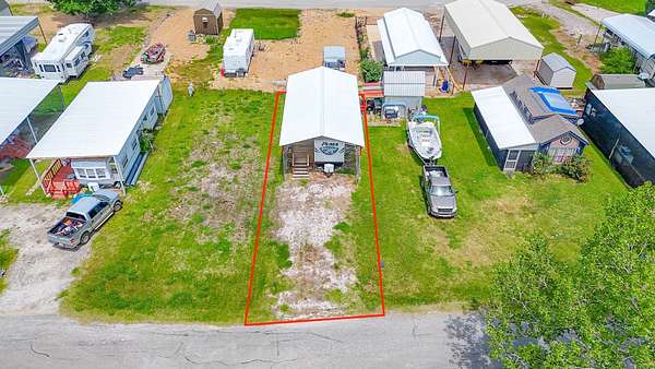 0.06 Acres of Residential Land for Sale in Kerens, Texas