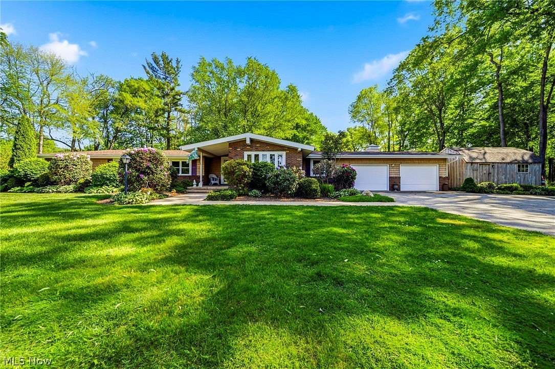 11.1 Acres of Land with Home for Sale in Conneaut, Ohio