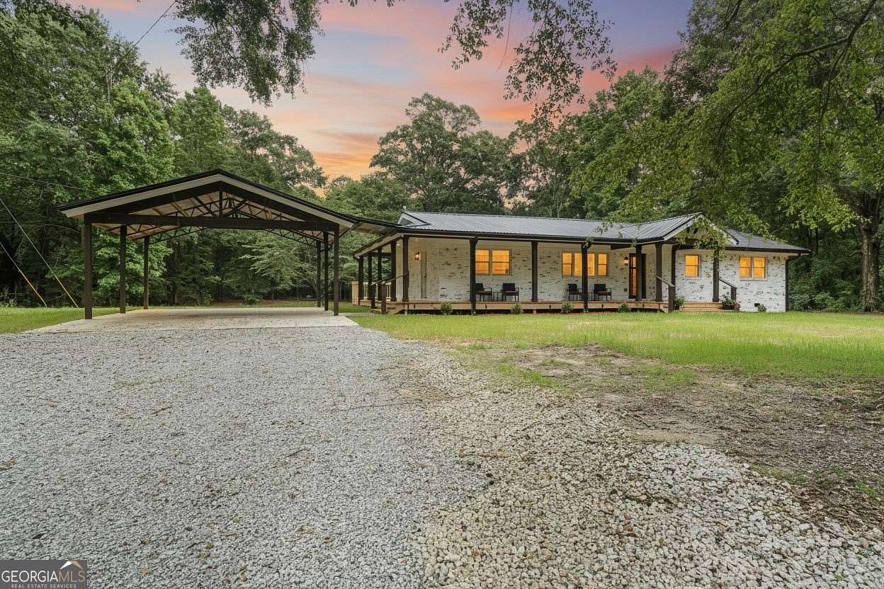 4 Acres of Land with Home for Sale in Barnesville, Georgia