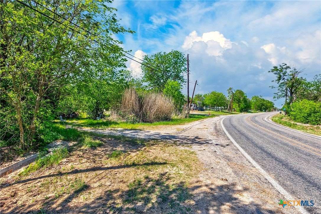 22.4 Acres of Mixed-Use Land for Sale in Dale, Texas