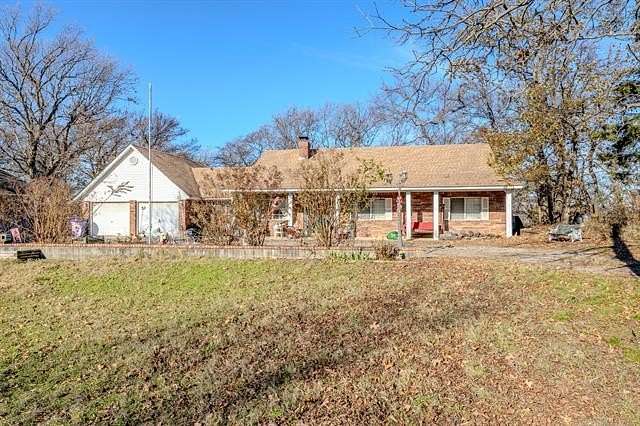 2.62 Acres of Land with Home for Sale in Fort Gibson, Oklahoma