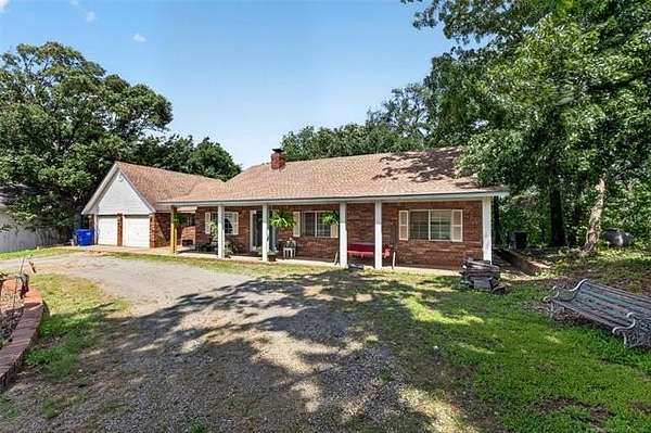 2.62 Acres of Land with Home for Sale in Fort Gibson, Oklahoma