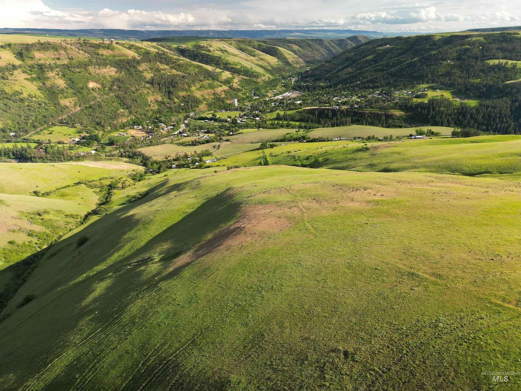 162 Acres of Agricultural & Residential Land for Sale in Kendrick, Idaho
