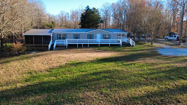 117 Acres of Land with Home for Sale in Waynesboro, Tennessee