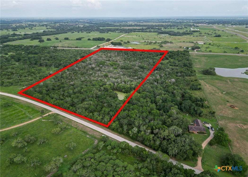 24 Acres of Recreational & Residential Land for Sale in Yoakum, Texas