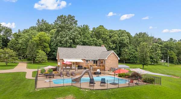 19.5 Acres of Land with Home for Sale in Erin, Tennessee