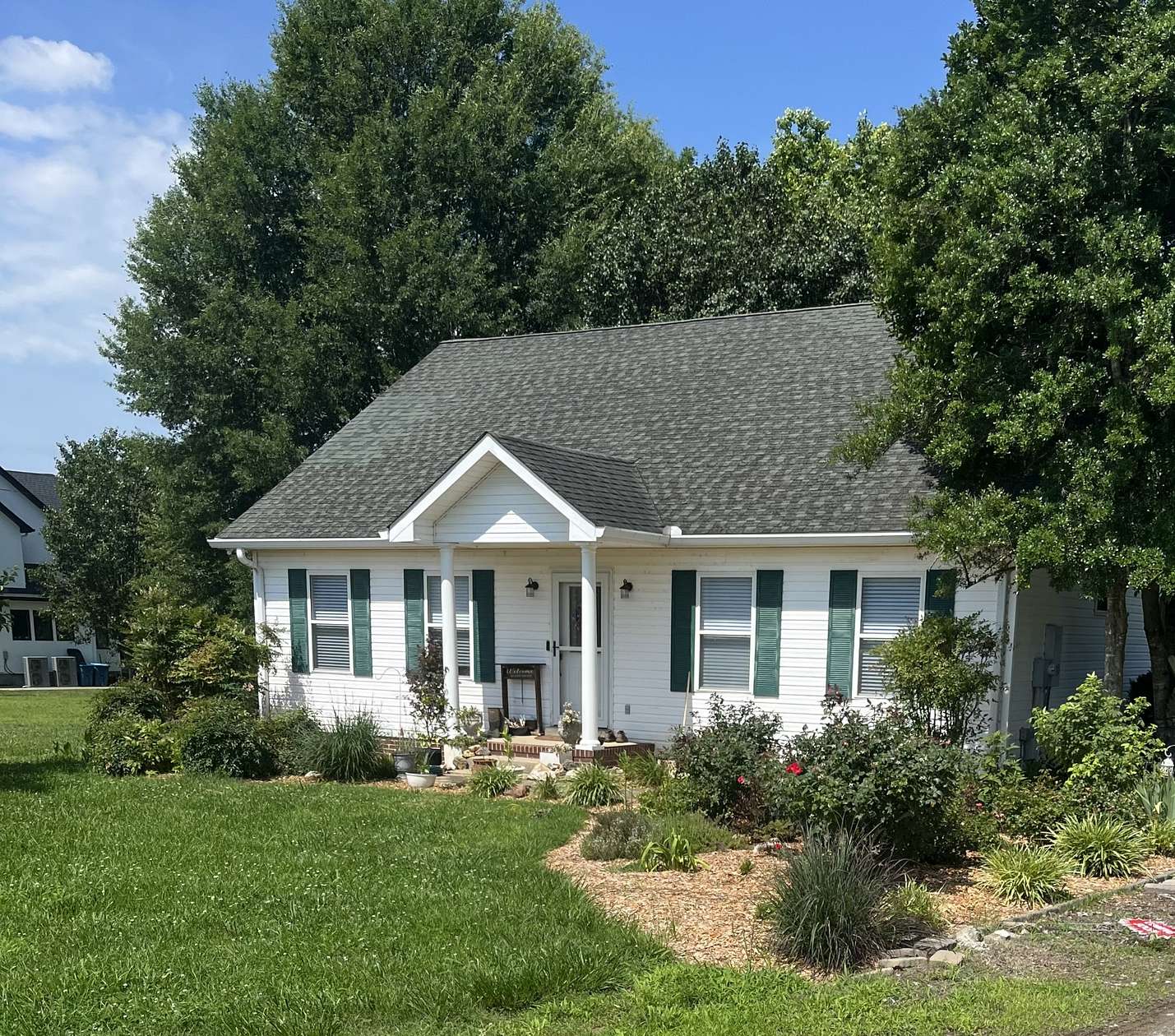 5.5 Acres of Land with Home for Sale in Murfreesboro, Tennessee