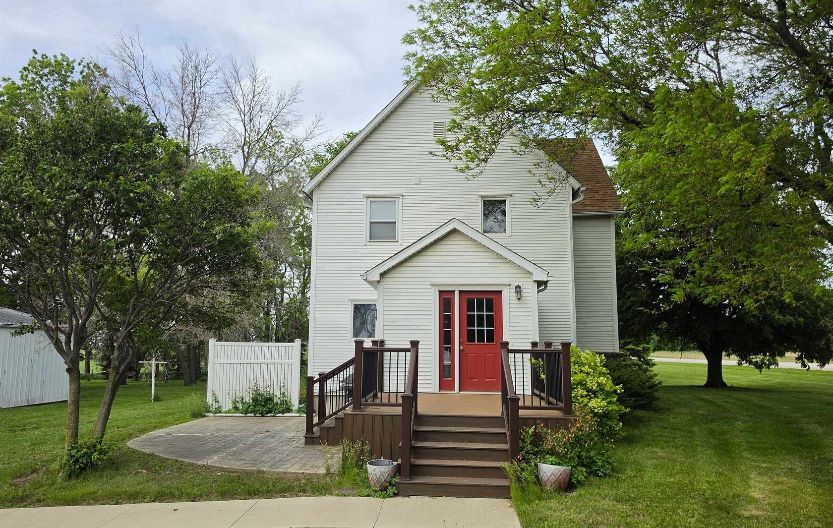 6.38 Acres of Land with Home for Sale in Primghar, Iowa