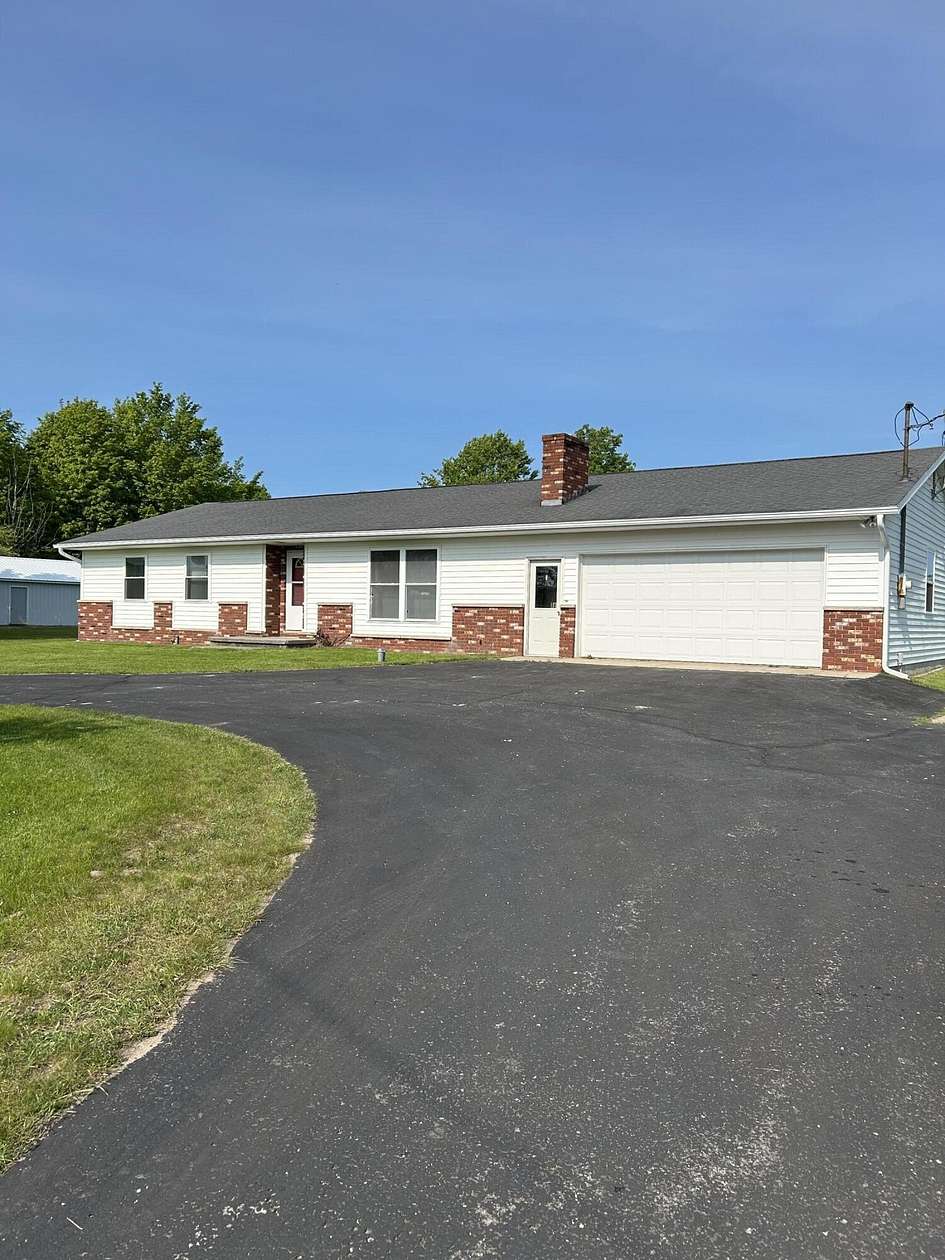 2.8 Acres of Land with Home for Sale in Cheboygan, Michigan