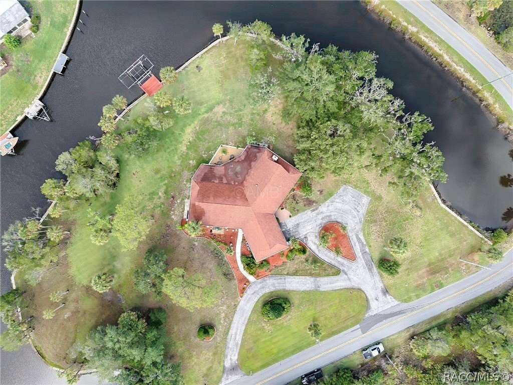 1.53 Acres of Land with Home for Sale in Crystal River, Florida