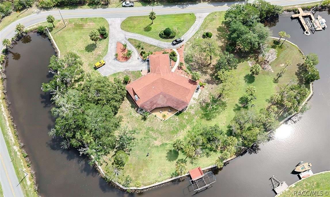 1.53 Acres of Land with Home for Sale in Crystal River, Florida