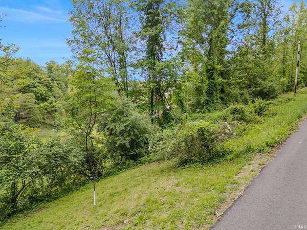 0.34 Acres of Residential Land for Sale in Columbus, Indiana