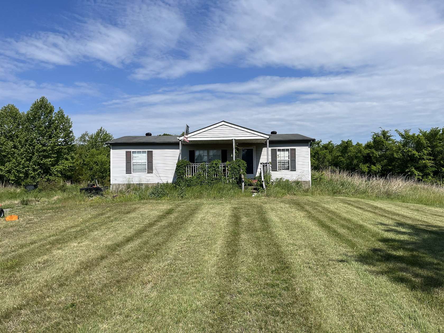 2.58 Acres of Land with Home for Sale in Lebanon, Tennessee