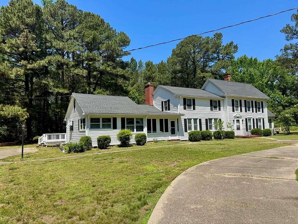 10.4 Acres of Recreational Land with Home for Sale in Bloxom, Virginia