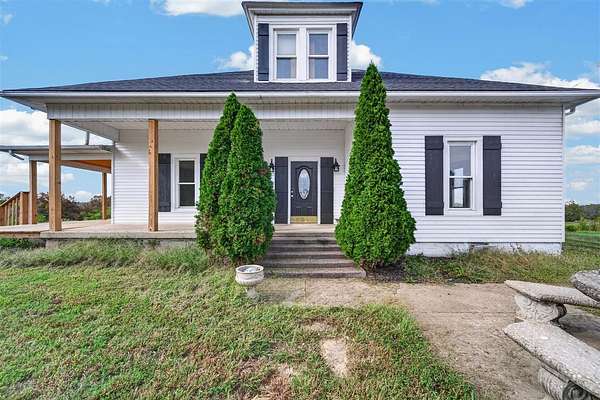 10 Acres of Land with Home for Sale in Bowling Green, Kentucky