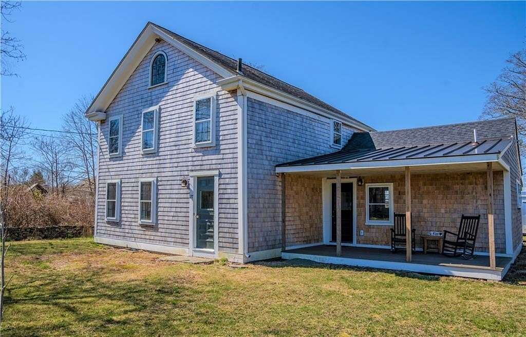 10.6 Acres of Land with Home for Lease in Little Compton, Rhode Island