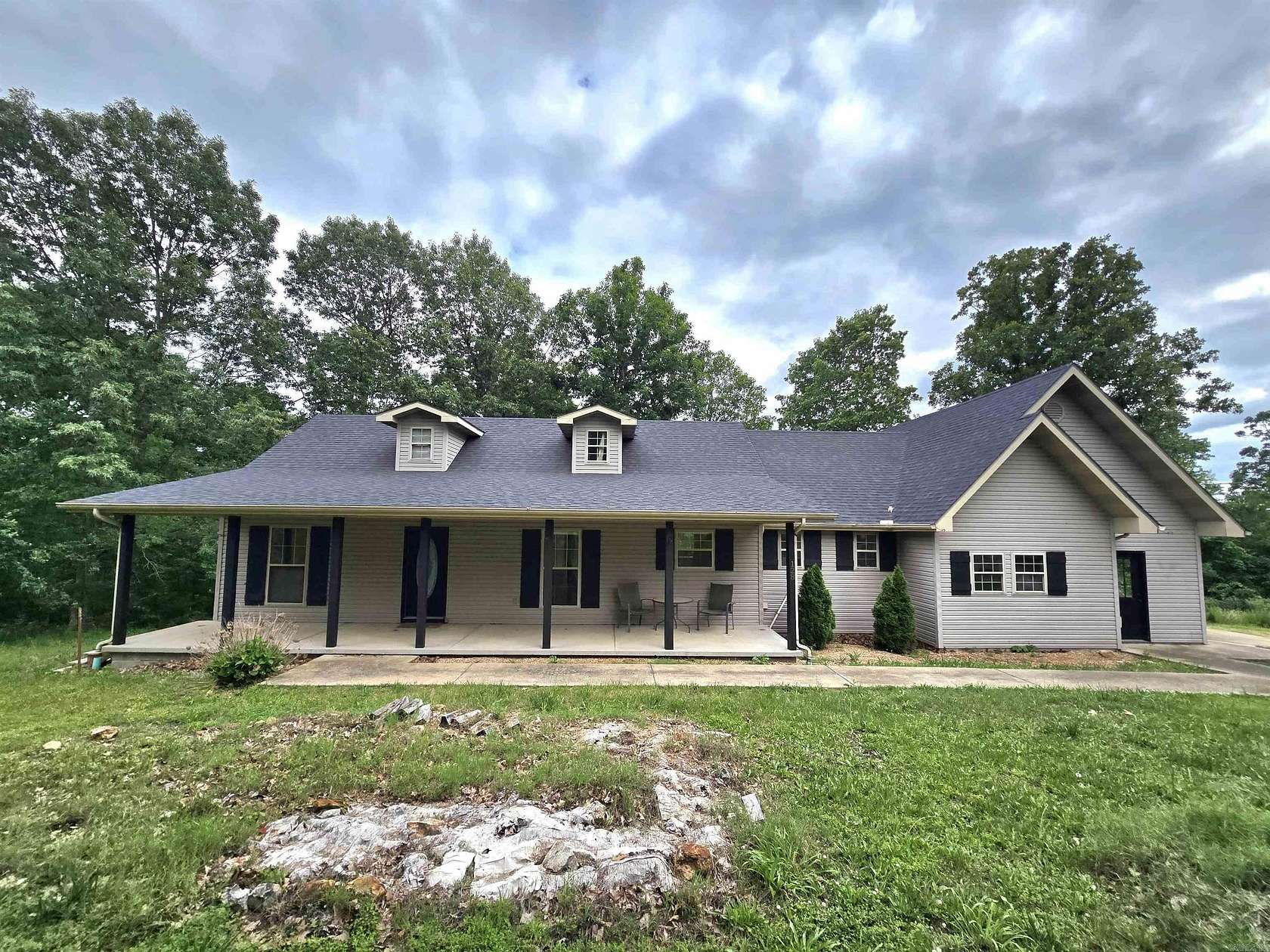 5.43 Acres of Land with Home for Sale in Yellville, Arkansas
