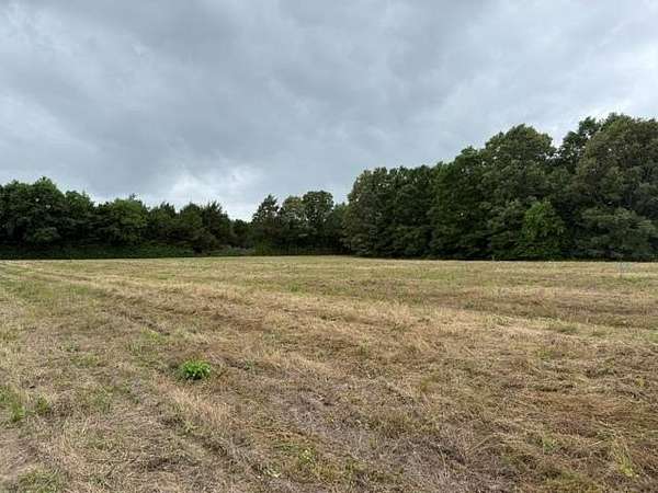 5.29 Acres of Land for Sale in Morrison, Tennessee
