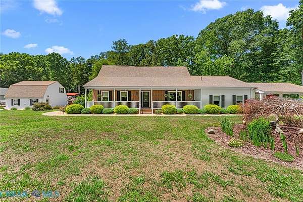 2.5 Acres of Land with Home for Sale in Gloucester, Virginia