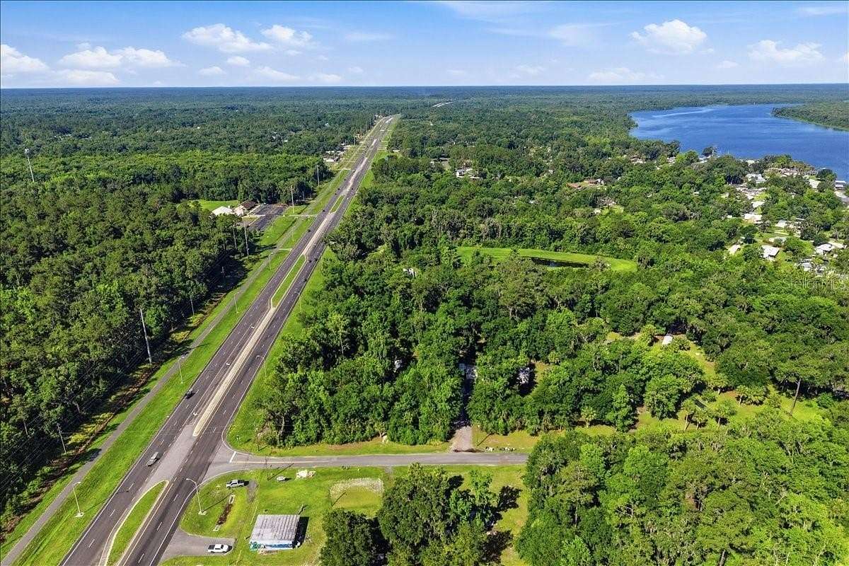 1.13 Acres of Residential Land for Sale in San Mateo, Florida