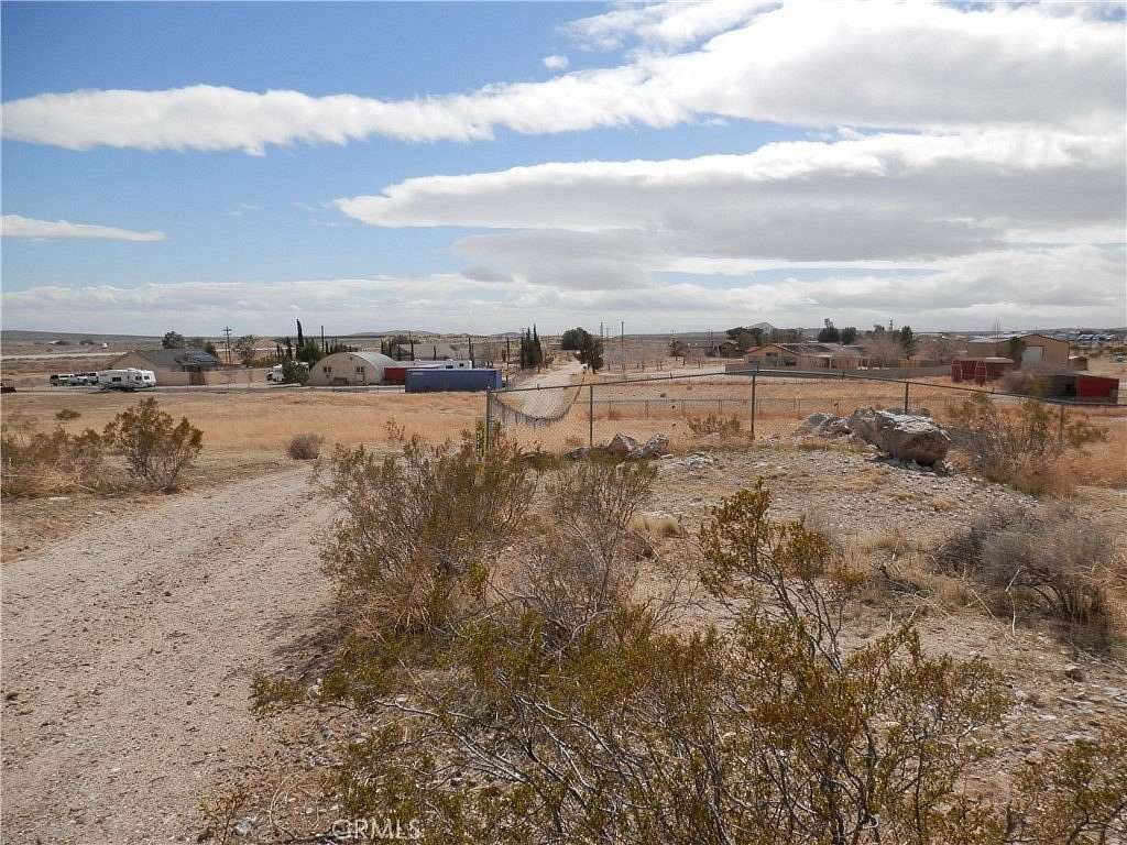 5.1 Acres of Land for Sale in Mojave, California