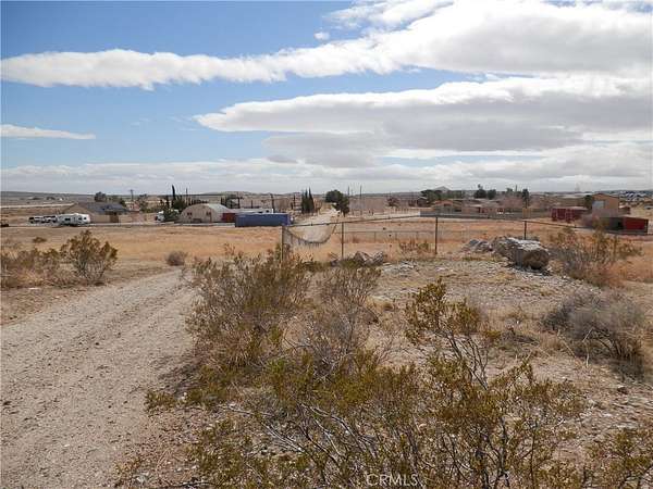 5.1 Acres of Land for Sale in Mojave, California
