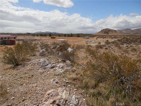 5.1 Acres of Land for Sale in Mojave, California